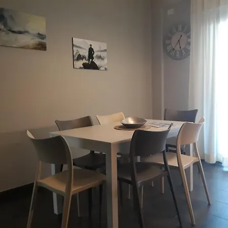 Simeoli Lägenhet Riccione